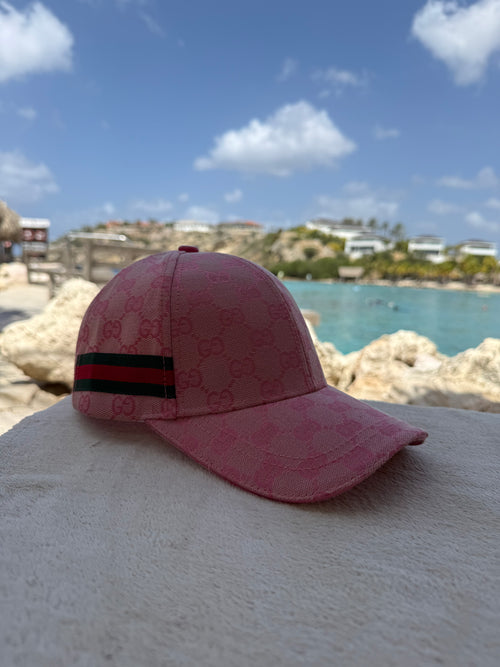 Luxe Roze Designer Pet met Monogram Print